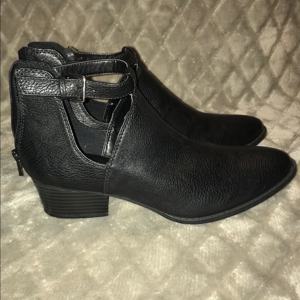 LC Lauren Conrad Black Truffle Ankle Boots
